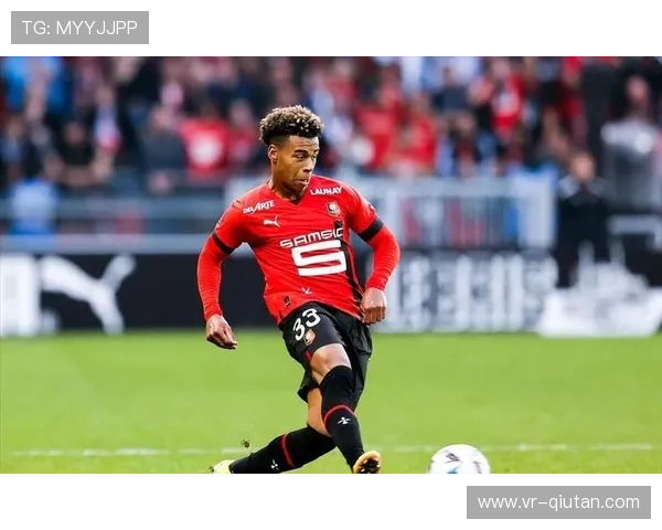 巴黎边锋杜埃右大腿肌肉撕裂,预计缺阵7周