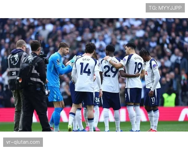 热刺17年来首次跌入降级区，财务悬崖边缘的豪门危机